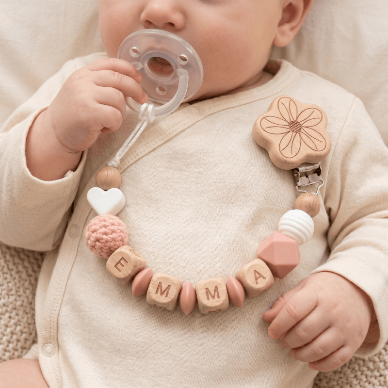 Baby Food Name - Clip para Chupón Personalizado 2026 con